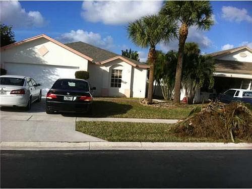 1st image of 5685 Azalea Cir