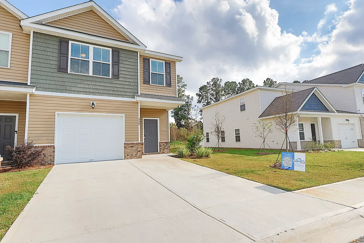 Building Photo - 568 Governor Treutlen Cir