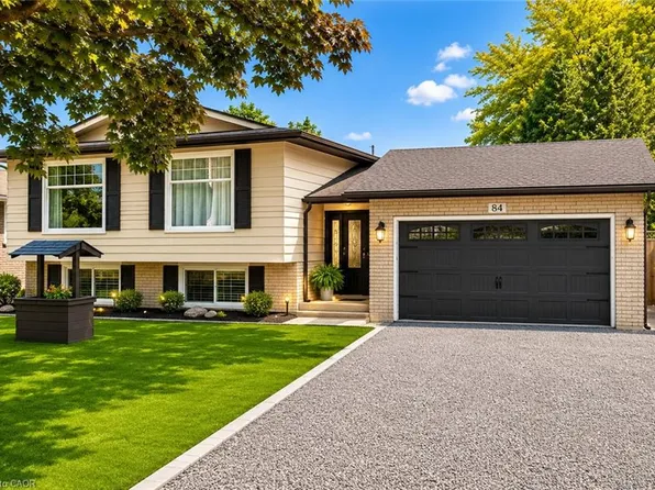 84 Elgar Ave, Hamilton, ON L9C 4E5