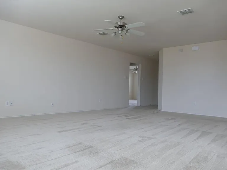 2814 Lake Vista Dr — Photo 9