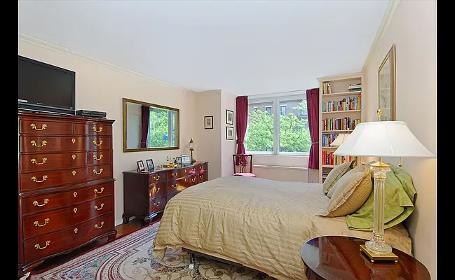 Sold by Douglas Elliman | media 2