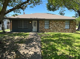 827 Quinette Dr, Seagoville, TX 75159