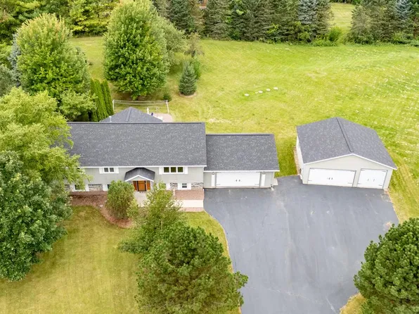 1351 Geiger COURT, Cedarburg, WI 53012