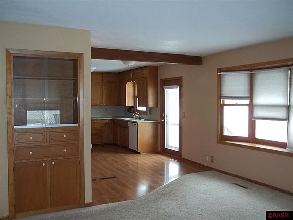 2nd image of 1105 Willow Ct