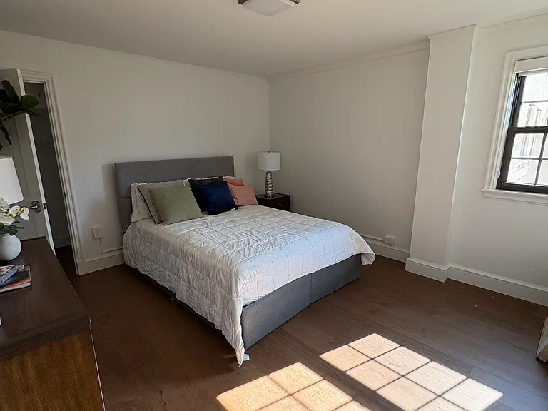 1210 Massachusetts Ave #2F — Photo 4