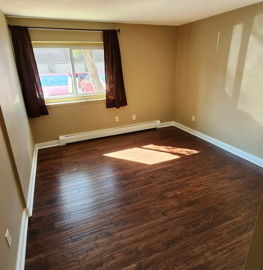 1 bed, 660 sqft, $1,200 — Photo 4
