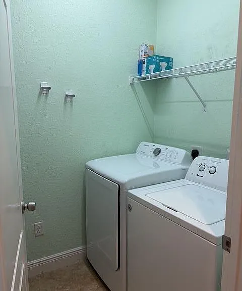 3125 Shelby Way — Photo 9