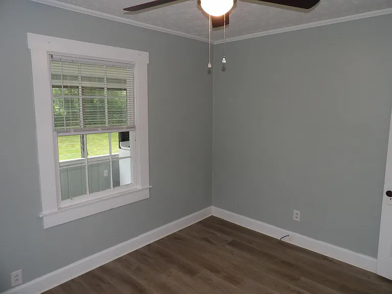 109 Allnutt Dr — Photo 20