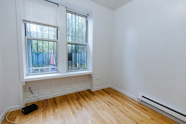 Rented by Avenues Real Estate | media 52