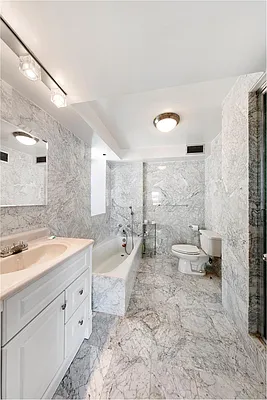 Rented by G. Laurie Cooper | media 21