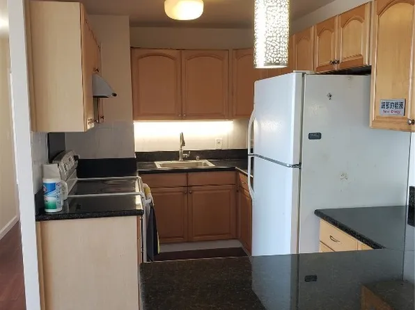 1425 Liliha St APT 16F, Honolulu, HI 96817