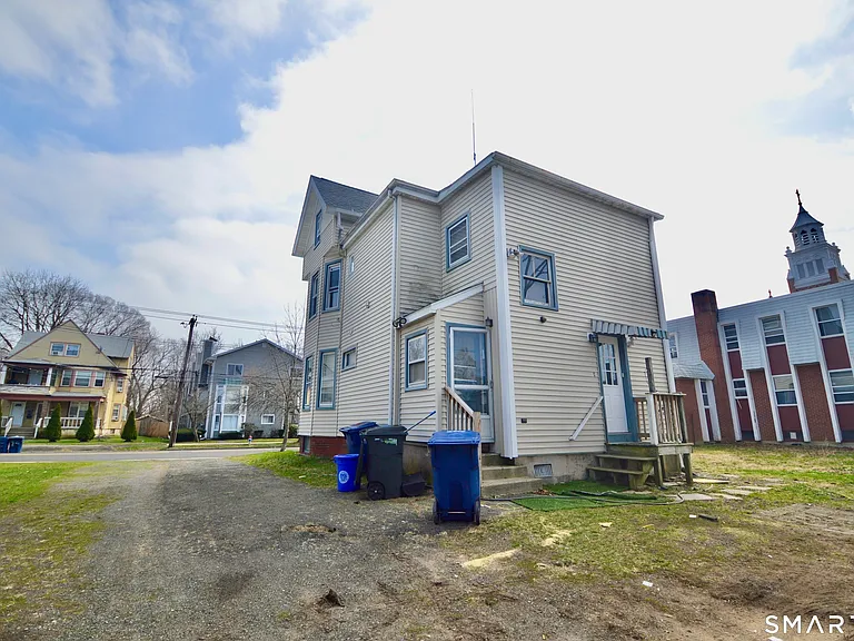 203 Main St #2 — Photo 21