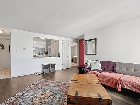 3rd image of 801 N Pennsylvania St APT 406