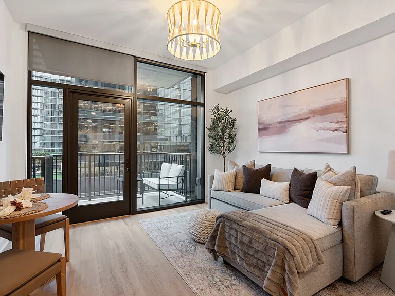 1212 Demonbreun St #706 — Photo 1