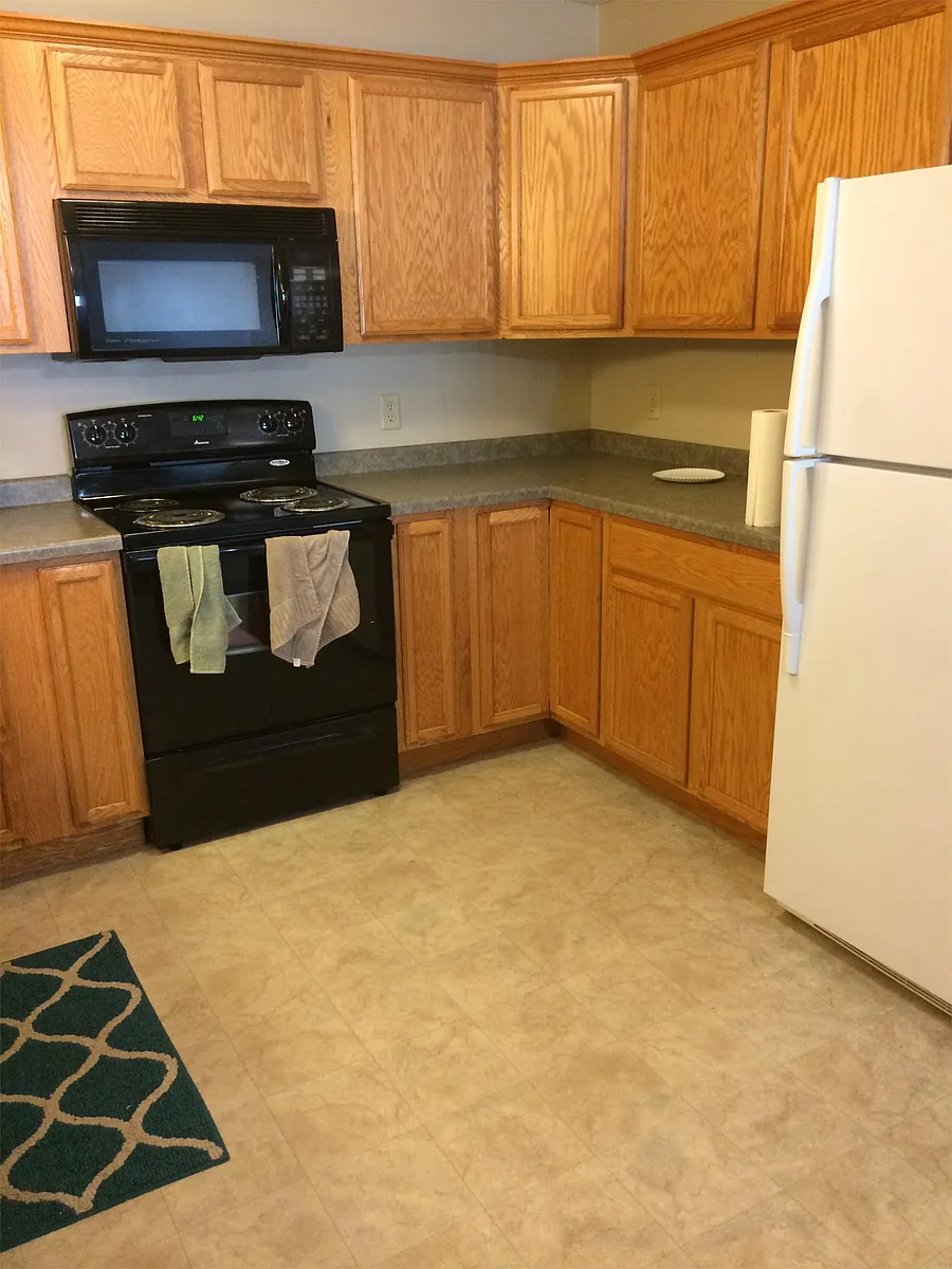 Building Photo - 1109 Evergreen Ln #2