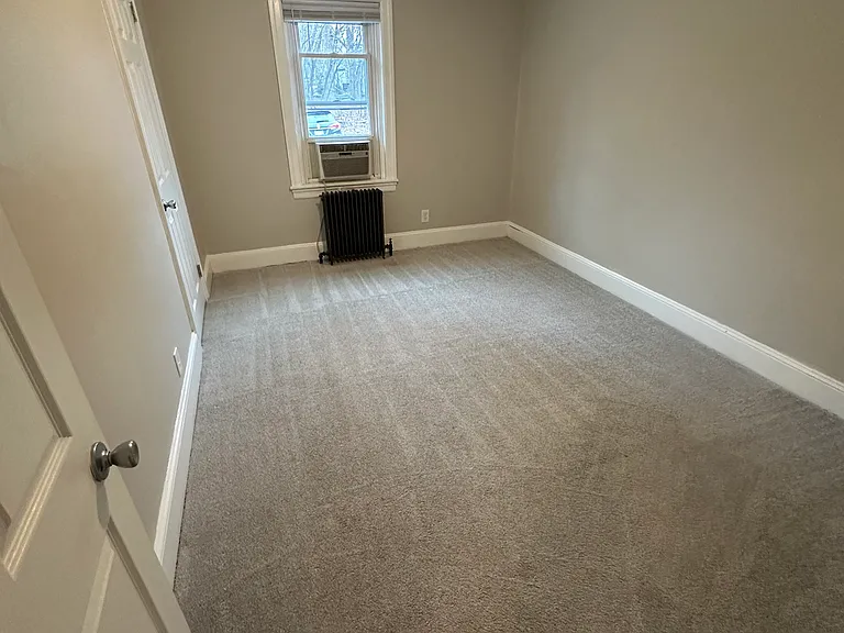 390 Easton Rd #5 — Photo 19