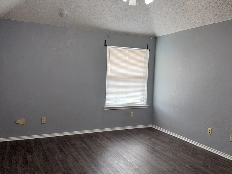 768 Pierre Ln — Photo 11