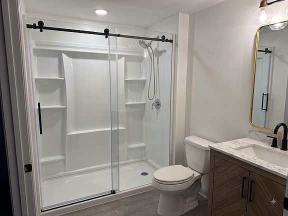 En-Suite Bathroom