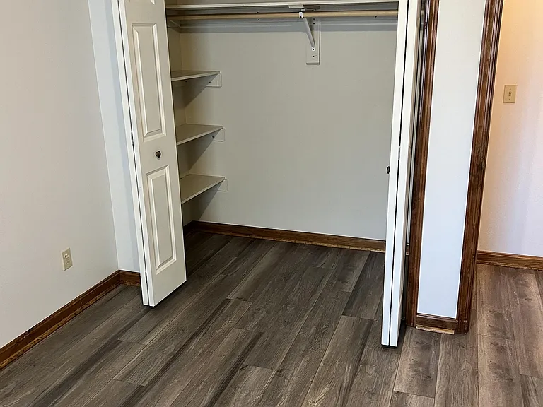 510 E Elm St #B-1 — Photo 4