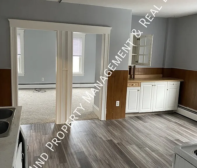 291 Pulaski Blvd #1R — Photo 1