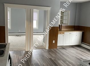291 Pulaski Blvd APT 1R, Bellingham, MA 02019