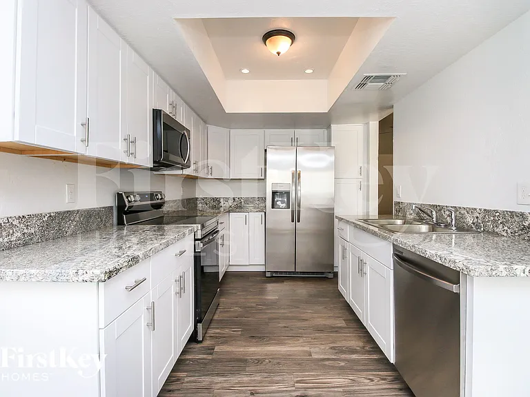 9991 E Victoria Ln — Photo 6