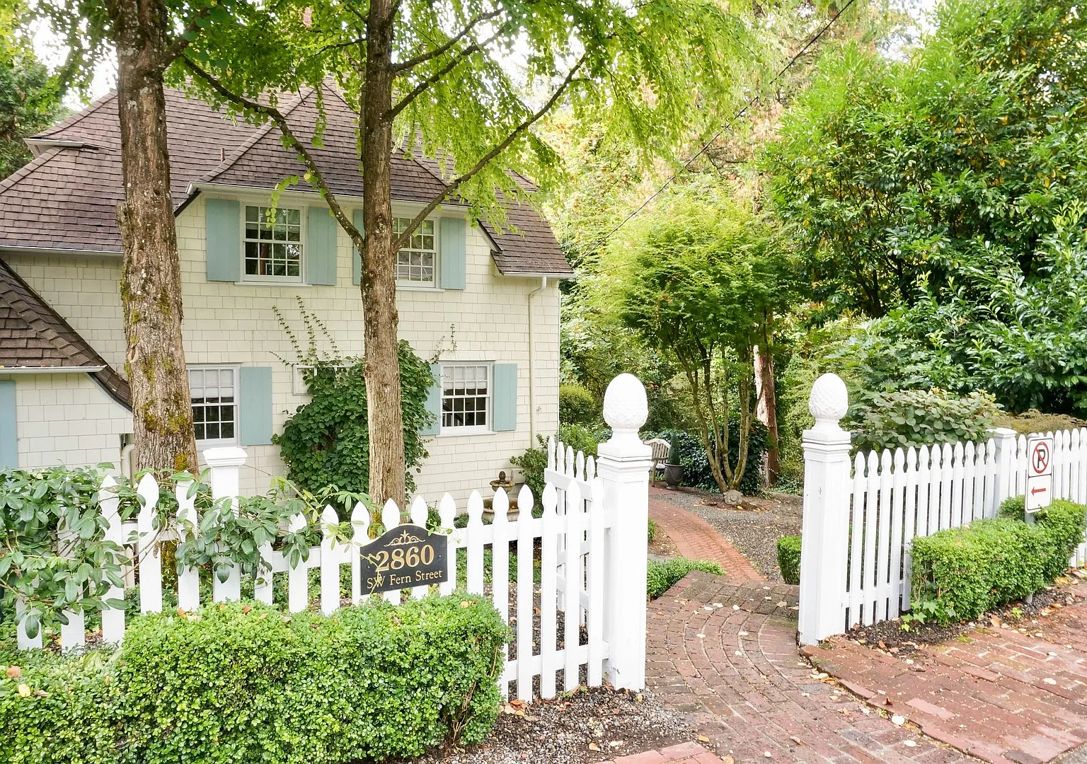Fern House — Photo 2