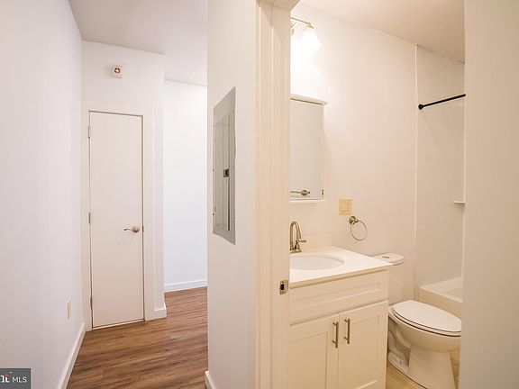 4th image of 1643 N Marshall St APT 2