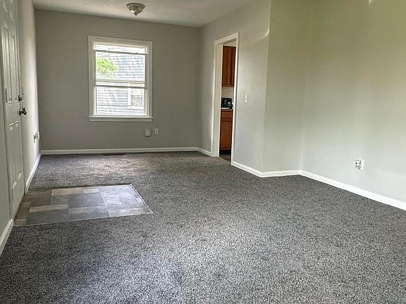 5th image of 2050 S Hadley Rd