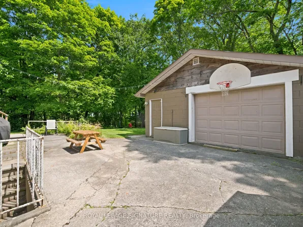 531 Rodd Ave, Pickering, ON L1W 2B1