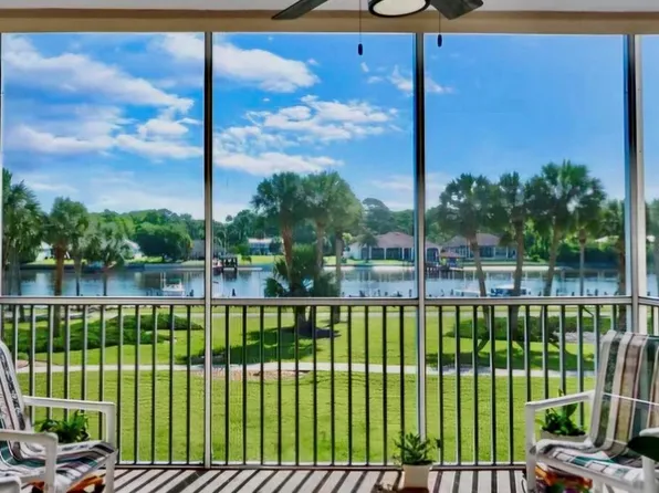 800 Canopy Walk Ln APT 822, Palm Coast, FL 32137
