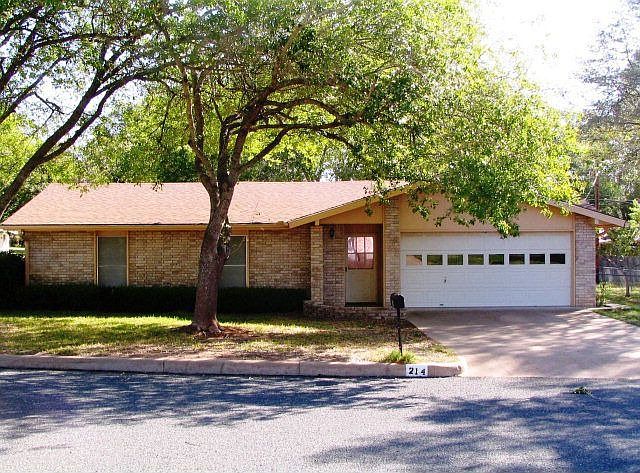 1st image of 214 Crestwood Dr