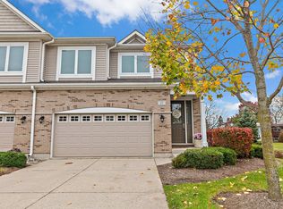 17 Moseley Rd, Palatine, IL 60074