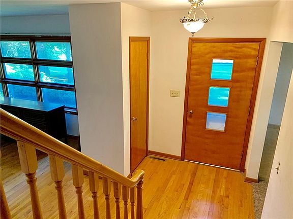 4th image of 1316 E 41st St