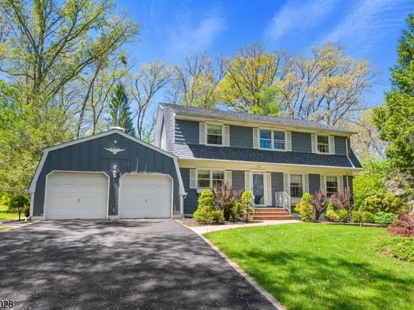 20 E Circuit Dr, Roxbury Twp., NJ 07876
