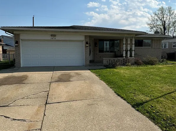3478 Lancaster Dr, Sterling Heights, MI 48310