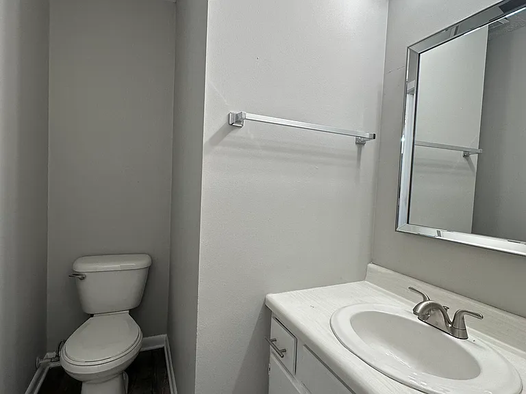 918 Naomi Dr — Photo 19