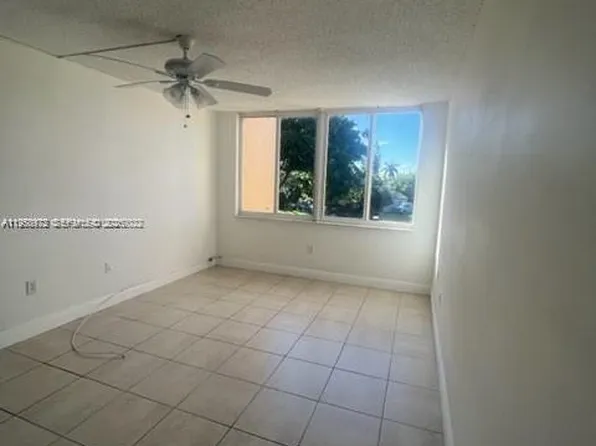 6670 Royal Palm Blvd APT 206K, Pompano Beach, FL 33063