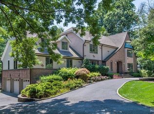 314 Freemans Ln, Franklin Lakes, NJ 07417 | MLS #24016448 | Zillow