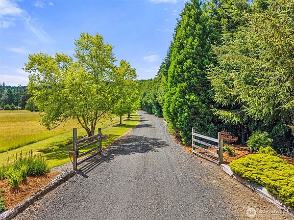 2nd image of 1677 North Fork Road