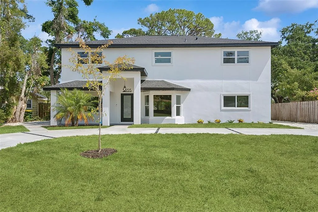 6 bed, 5.0 bath, 3432 sqft, $6,250 — Photo 1
