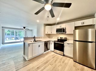 3201 Erskine Dr, Charlotte, NC 28205