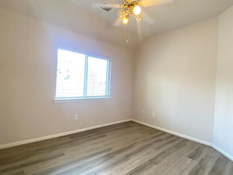 2503 Westerlake Dr — Photo 21
