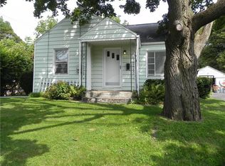 11 High St, Pittsford, NY 14534