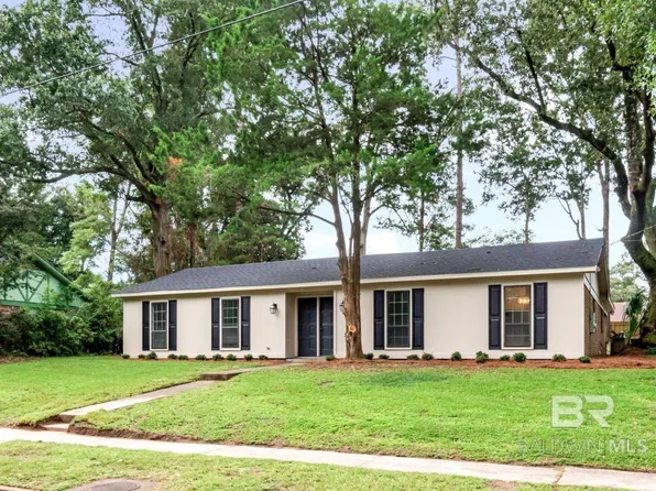 6137 Coronado Dr, Mobile, AL 36693