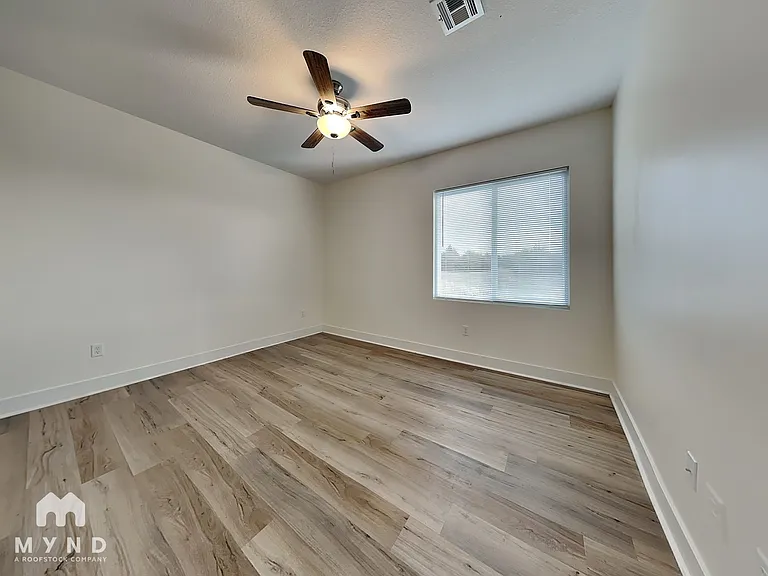 5801 Bristol St #5801 — Photo 10