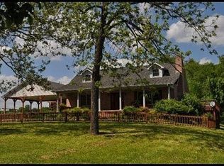 1754 Muddy Creek Rd, Dandridge, TN 37725