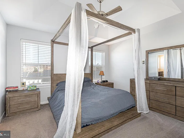 8152 Lenker Dr — Photo 15