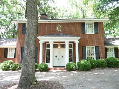 1st image of 1214 Hickory Dr