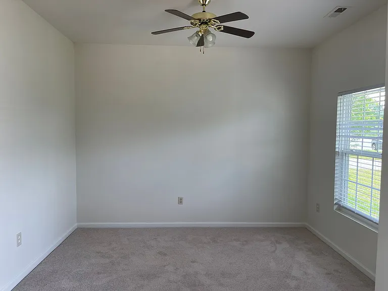 4806 Swanns Mill Dr — Photo 4